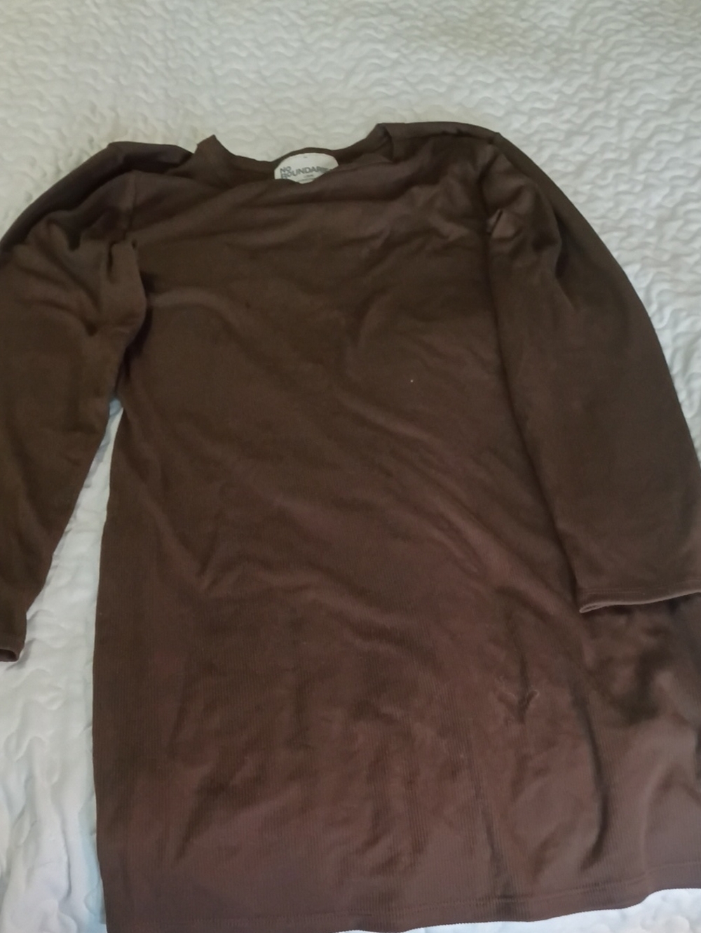No Boundaries Brown Long Sleeve Crewneck Shirt